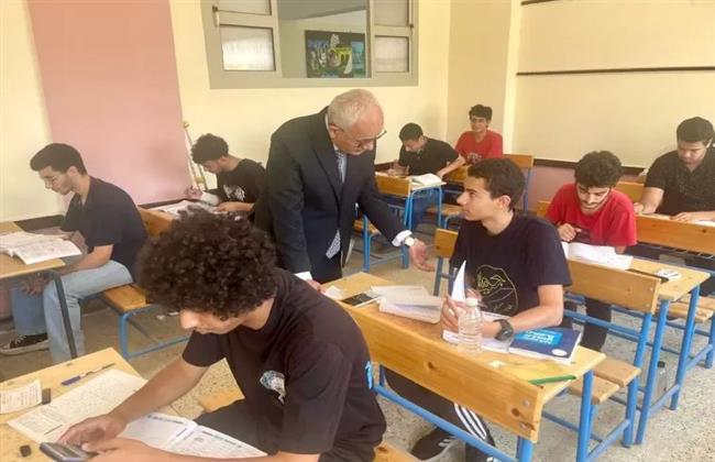 الثانوية العامة .. إعداد تقرير للجنة فنية حول مطابقة ورقة أسئلة الفيزياء ونموذج الإجابة للمواصفات