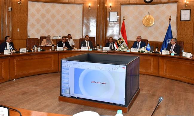 مجلس جامعة قناة السويس يعرض ملف إنجازات جامعة الإسماعيلية الجديدة الأهلية