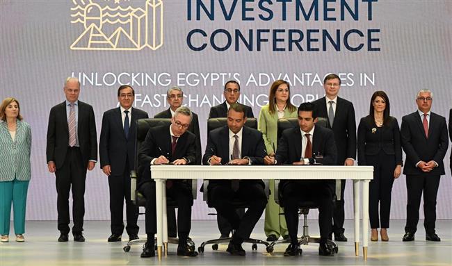 رئيس الوزراء يشهد توقيع اتفاقية لإنتاج الأمونيا الخضراء بـ دمياط