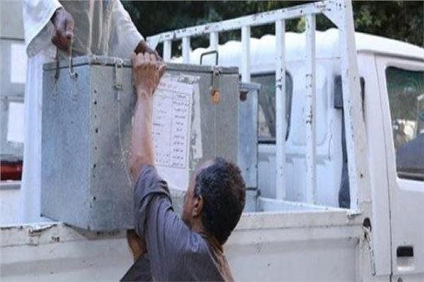 صناديق أسئلة الفيزياء والتاريخ تصل لجان الثانوية العامة في حراسة مشددة