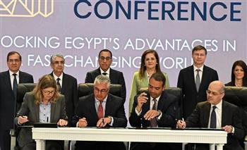   رئيس الوزراء يشهد توقيع اتفاقية دراسة جدوى لتصنيع السيارات بشرق بورسعيد