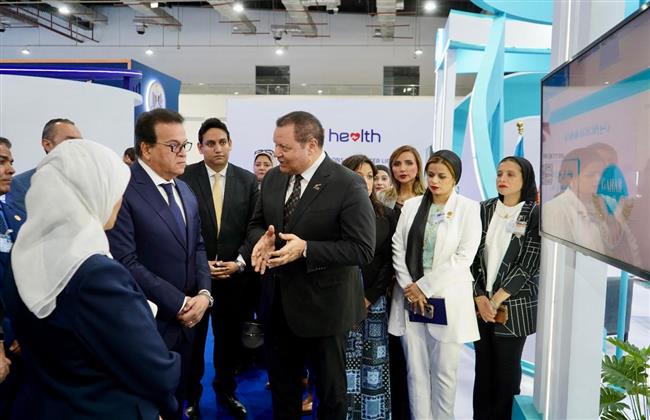 رئيس هيئة الاعتماد والرقابة الصحية يشارك في افتتاح معرض صحة إفريقيا