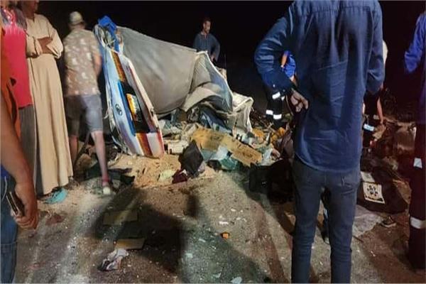 بالأسماء| مصرع 5 أشخاص و11 مصابا في حادث تصادم القصير بقنا