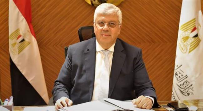 وزير التعليم العالي: الجامعة الفرنسية بالقاهرة تقدم برامج متميزة 