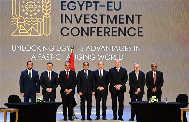 رئيس الوزراء يشهد توقيع اتفاقيتين بين المصرية للاتصالات و ميدوسا الأوروبية