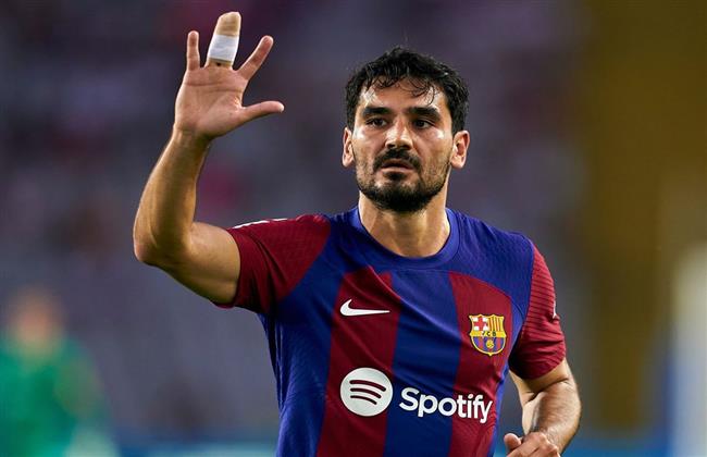 "جوندوجان": اللعب مع برشلونة فوضويًا بسبب كثرة تغيير المراكز
