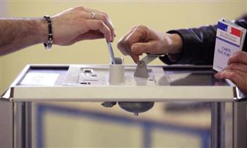   الفرنسيون يدلون بأصواتهم في الجولة الأولى من الانتخابات البرلمانية اليوم