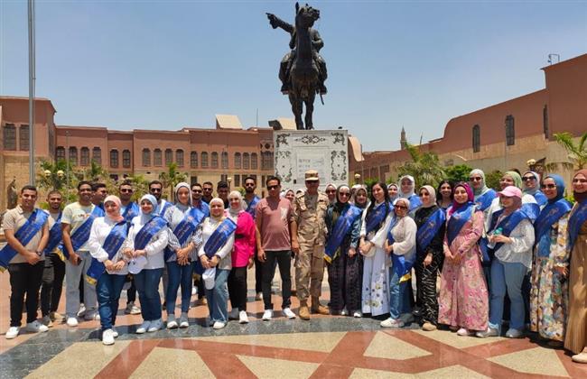 جامعة الإسكندرية تحتفل بذكرى ثورة 30 يونيو بزيارات طلابية لعدة مواقع عسكرية