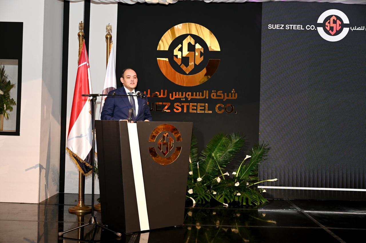 وزير الصناعة يلتقي ممثلي 137 شركة عالمية متخصصة في إنتاج الحديد والصلب