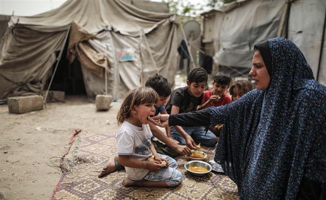 "أوكسفام": أطفال غزة قد لا يحصلون على أي طعام لمدة يوم كامل