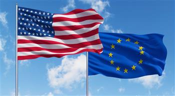 "لوموند" تسلط الضوء على الانقسام بين الاتحاد الأوروبي وأمريكا 