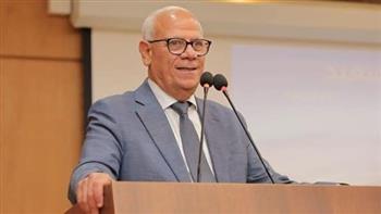 محافظ بورسعيد: قرب الانتهاء من أعمال طبقات التأسيس بالمنطقة الصناعية بالكامل