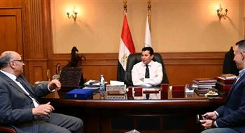 وزير الرياضة يبحث مع مجموعة عمل "رالي مصر للطائرات" تنظيم مصر للنسخة الثالثة