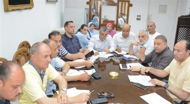 السكرتير العام المساعد يعقد اجتماعاً لمتابعة آخر مستجدات ملف تقنين أملاك الدولة بالبحيرة 