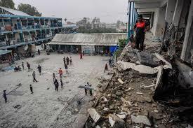 الأونروا: إسرائيل قصفت مدرسة في غزة "من دون سابق إنذار"