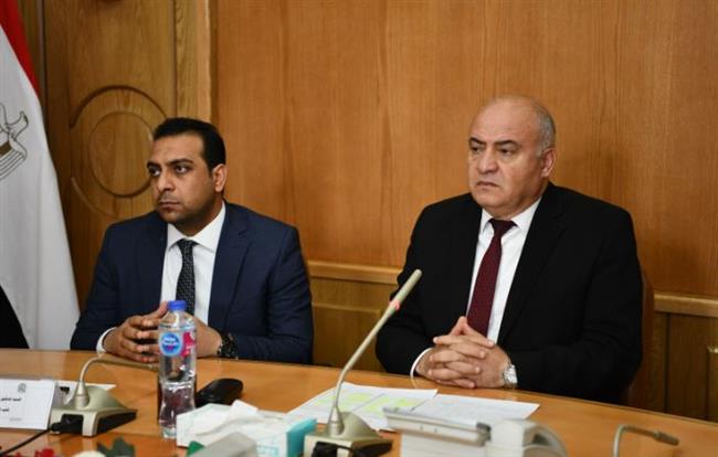 محافظ قنا يتابع الاستعدادات النهائية لامتحانات الثانوية العامة