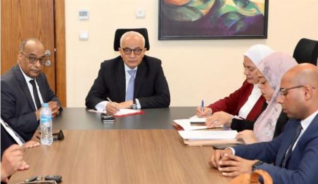 مادة الفيزياء.. وزير التعليم: منح الدرجة الكاملة لطلاب الثانوية العامة في 3 أسئلة
