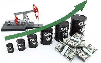   أسعار النفط تواصل ارتفاعها في منتصف تعاملات اليوم