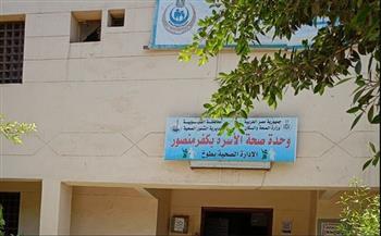القليوبية .. زيارة مفاجئة تكشف غياب الطاقم الطبي بالوحدة الصحية بـ كفر منصور