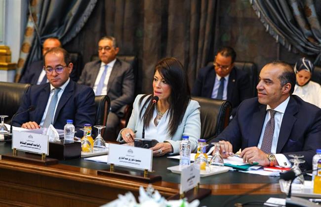 المشاط : نسعى إلى بناء اقتصاد وطني تنافسي جاذب للاستثمار