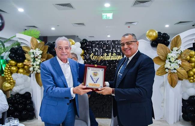 في مشهد حضارى..  محافظ جنوب سيناء يقيم حفل تكريم للمحافظ السابق