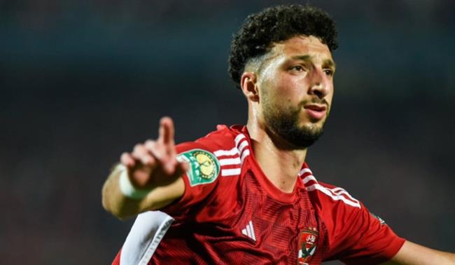 الدوري المصري .. وسام أبو علي يحرز هدف الأهلي الأول في مرمى بيراميدز