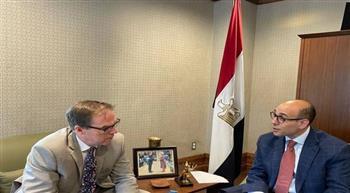 سفير مصر لدى كندا يبحث مع رئيس رابطة الغاز التعاون المشترك