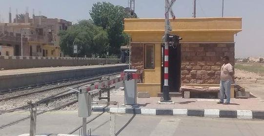 وزارة النقل تهيب المواطنين بالالتزام بتعليمات عبور مزلقانات السكة الحديد