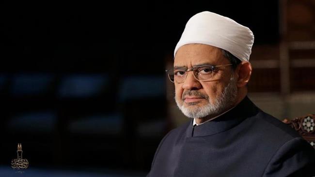 شيخ الأزهر يصل أبوظبي بعد جولة خارجية بجنوب شرق آسيا