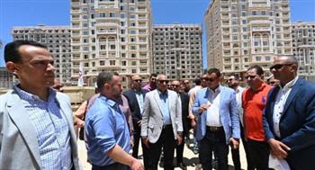   وزير الإسكان يتفقد موقف تنفيذ وحدات وفيلات بالتجمع العمراني "صوارى" بالإسكندرية