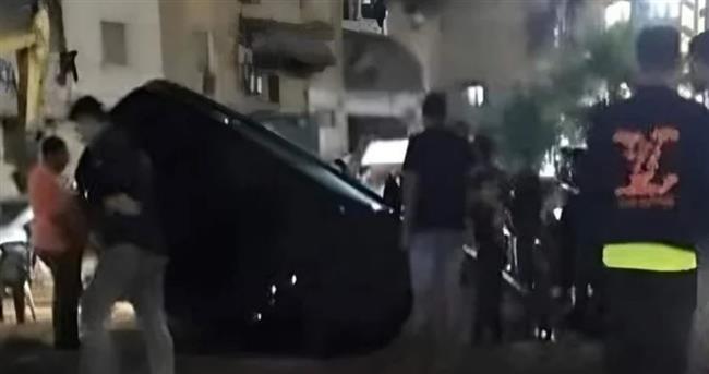  سقوط سيارة من أعلى المحور بـ 3 لاعبين فى نادى سيراميكا كليوباترا