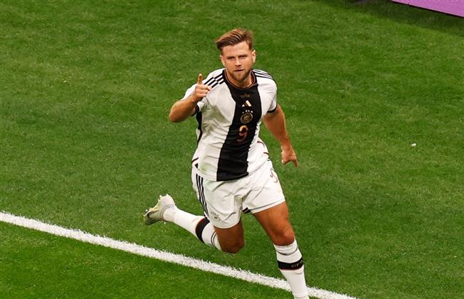 الدوري الإيطالي .. ميلان يغري مهاجم "المانشفت" لتعويض رحيل "جيرو"