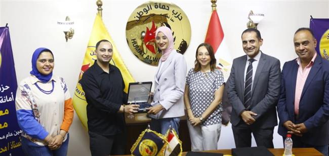  حُماة الوطن بالإسكندرية يُكرم 300 سيدة في ختام دورة تعليم الأشغال اليدوية 
