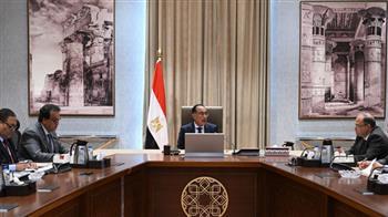 رئيس الوزراء : قلة السيولة الدولارية سبب نقص الأدوية