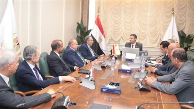 وزير التموين يبحث مع وفد اتحاد الغرف التجارية ضبط الأسواق والأسعار