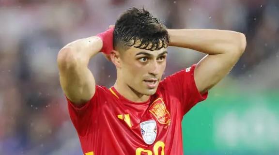 برشلونة يكشف تفاصيل إصابة بيدري مع المنتخب الإسباني