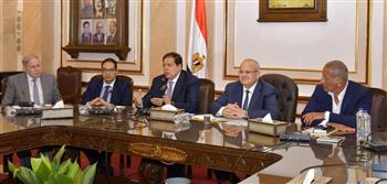   رئيس جامعة القاهرة يجتمع مع مجلس أمناء مستشفى المعهد القومي للأورام الجديد 500 500