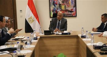 وزير الكهرباء يبحث مع تحالف مصري - إماراتي تنفيذ مشروعات الطاقة المتجددة في بنبان وخليج السويس