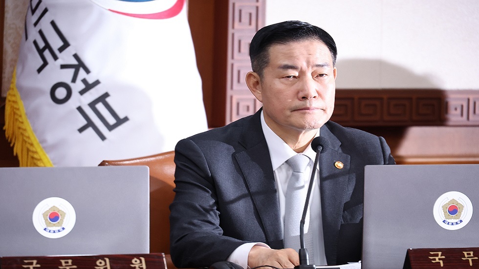 وزير الدفاع الكوري الجنوبي يدعو إلى الاستعداد ضد استفزازات كوريا الشمالية