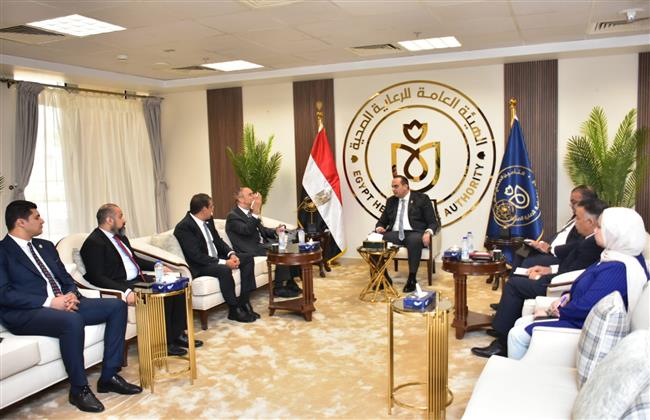 رئيس هيئة الرعاية الصحية يبحث مع شركة باكسيرا هيلث الأمريكية التعاون
