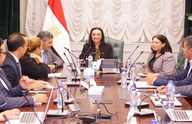 وزيرة التضامن: تشجيع أسر "تكافل وكرامة" على الاستفادة من برنامج الادخار والإقراض