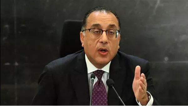 رئيس الوزراء: الكباري تحل مشكلة العبّارات والمعديات