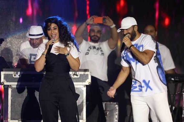تامر حسني يهنئ أيتن عامر على أغنيتها الجديدة "مثيرة للجدل"