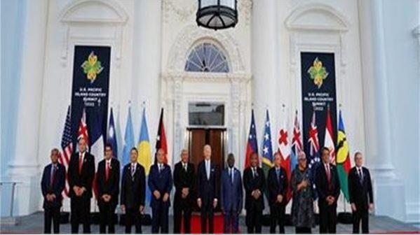 رئيس الوزراء الياباني يبحث الأمن البحري مع زعماء المحيط الهادئ