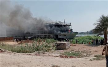   السيطرة على حريق مركب بكورنيش النيل فى حلوان دون إصابات