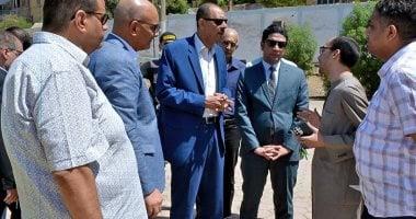 محافظ سوهاج يتفقد مركز شباب الرى بحى غرب