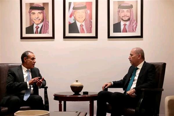 وزير الخارجية يلتقي نظيره الأردني بعمان لبحث مشاورات سياسية