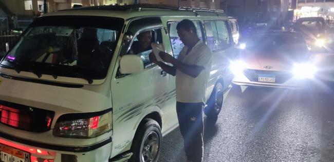 محافظ مطروح يشدد على التزام سيارات الأجرة بخطوط السير المحددة لها