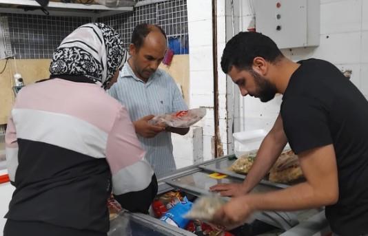 تكثيف حملات متابعة المعروض من السلع الغذائية بمطروح