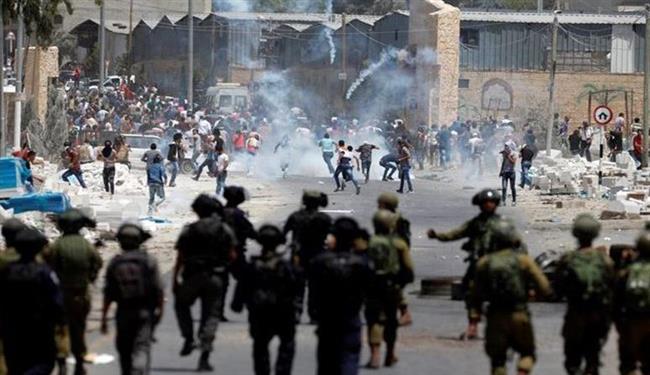 مواجهات بين فلسطينيين و قوات الاحتلال الإسرائيلي في كفر قدوم شرق قلقيلية